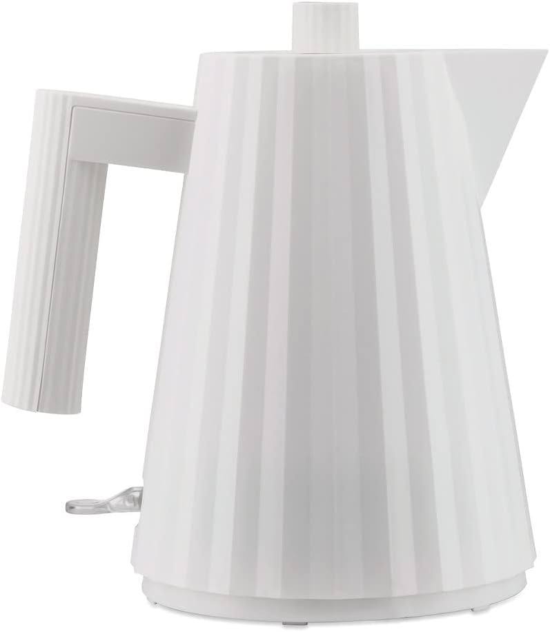 Alessi Plissé MDL06/1 W - Bollitore Elettrico di Design, in Resina Termoplastica, Presa Europea 2400W, 100cl, Bianco(Bianco)